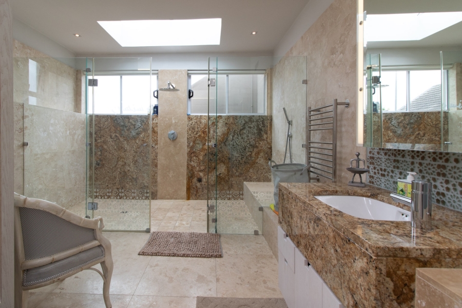 5 Bedroom Property for Sale in Royal Alfred Marina Eastern Cape